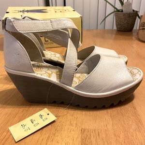 FLY LONDON wedge sandals NWT EU size 39